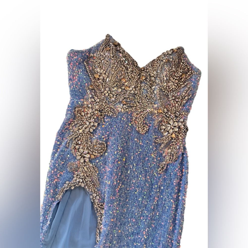 Elegant Blue Sequin Prom/Gown - Picture 2 of 10